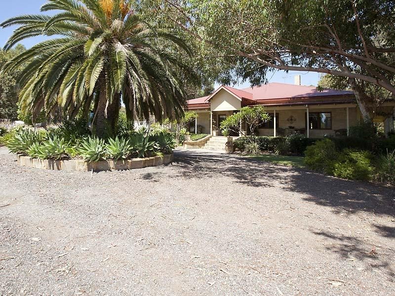 220 Duckpond Road, Wellard WA 6170