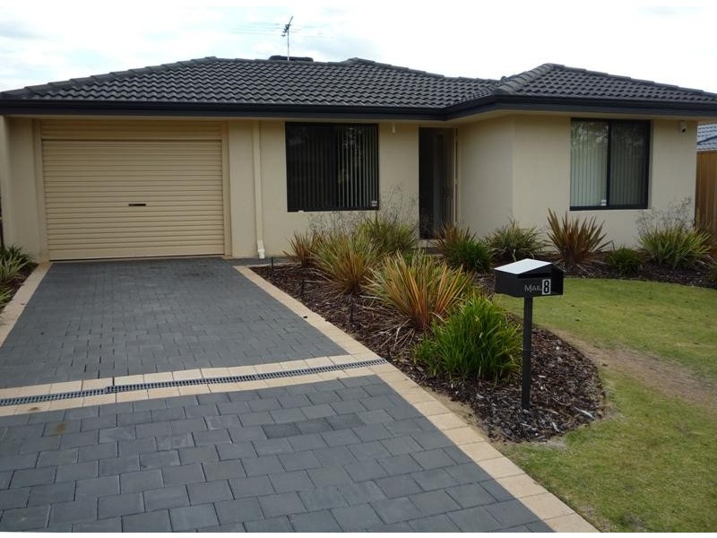 8 Oakham Way, Orelia WA 6167
