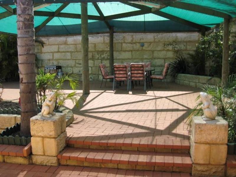 110 Warner Road, Parmelia WA 6167