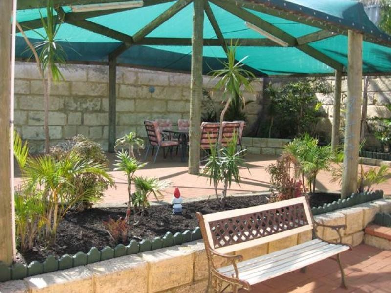 110 Warner Road, Parmelia WA 6167