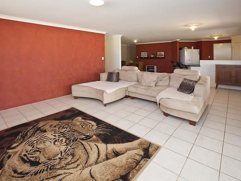 1 Whiteman Crescent, Bertram WA 6167