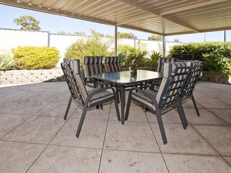 1 Whiteman Crescent, Bertram WA 6167