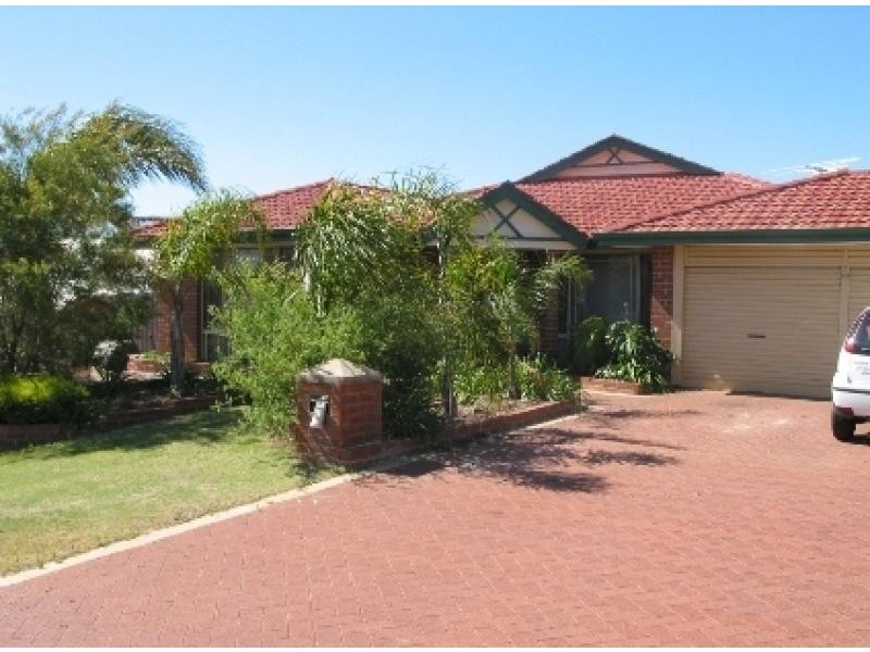 4 Karlak Close, Leda WA 6170