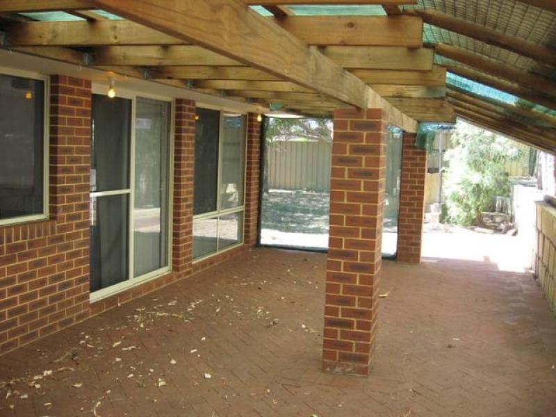 4 Karlak Close, Leda WA 6170