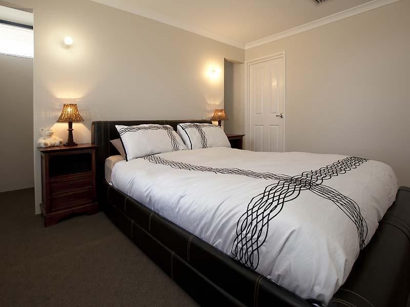 1 Stokesay Street, Orelia WA 6167