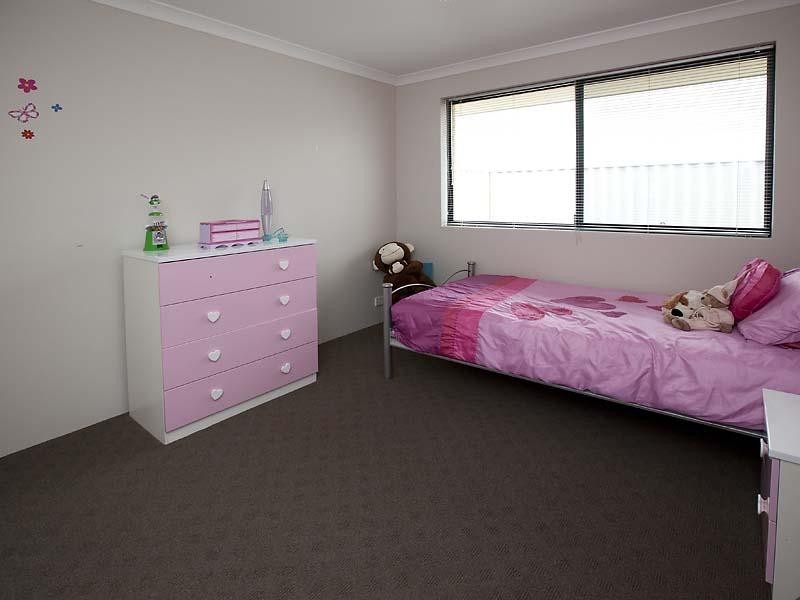1 Stokesay Street, Orelia WA 6167