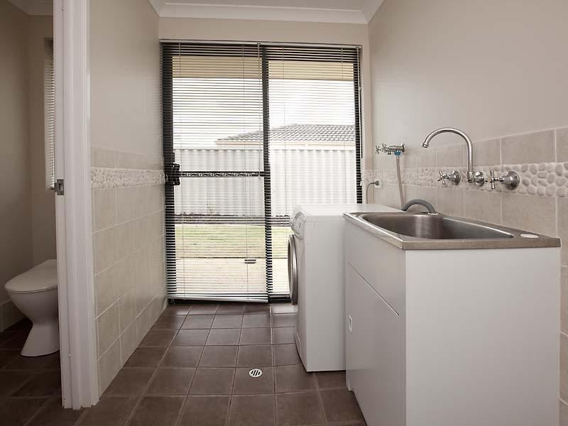 1 Stokesay Street, Orelia WA 6167