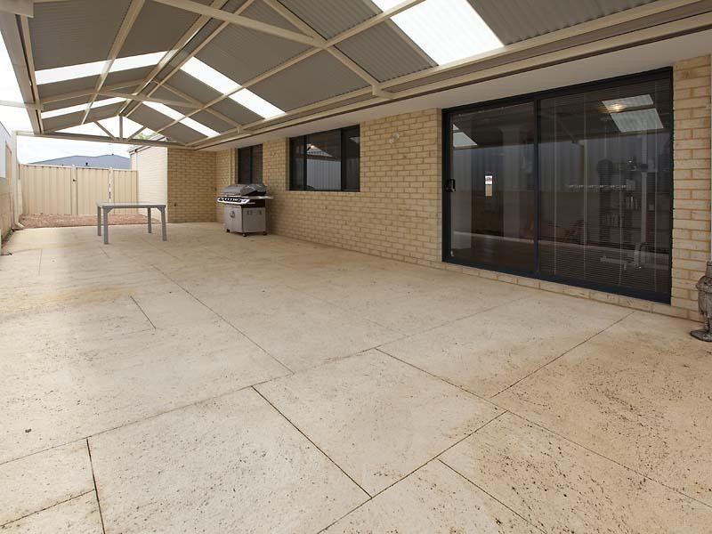 1 Stokesay Street, Orelia WA 6167