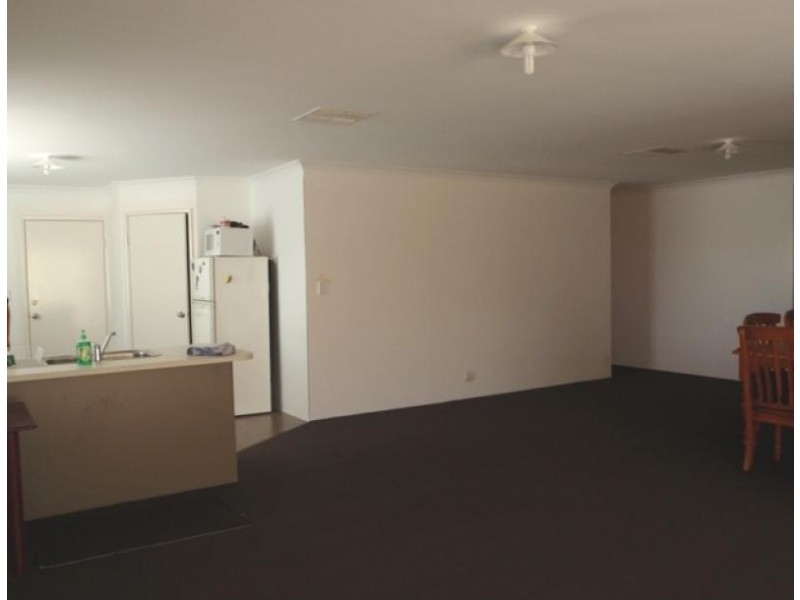 7 Greenstead Way, Wellard WA 6170