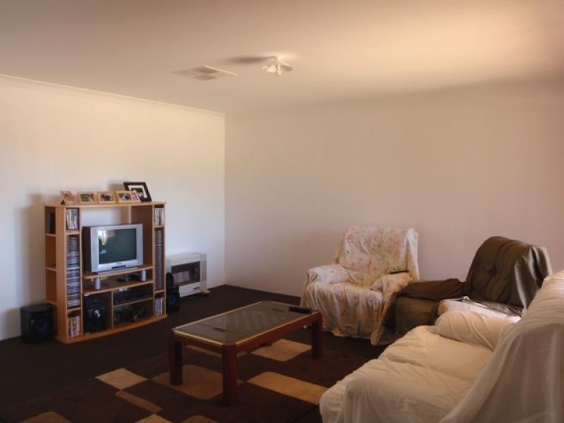 7 Greenstead Way, Wellard WA 6170