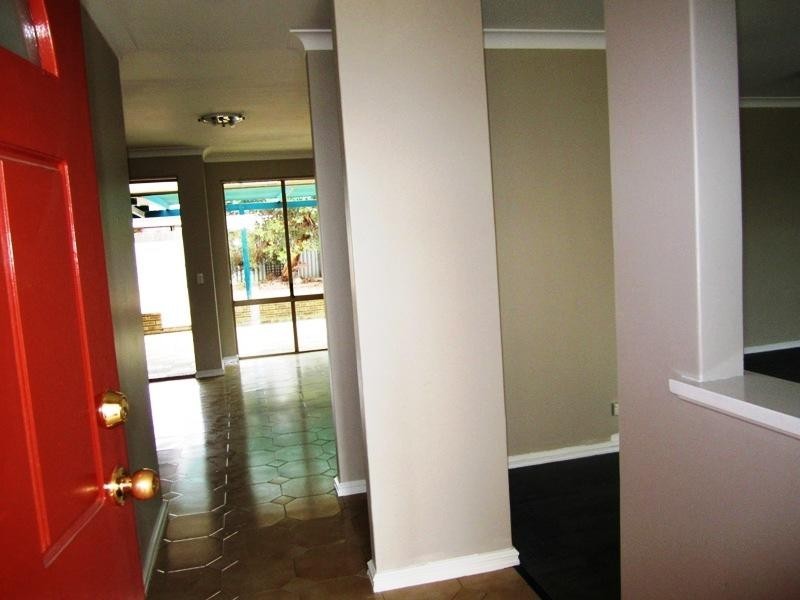 22 Broadwater Gardens, South Lake WA 6164