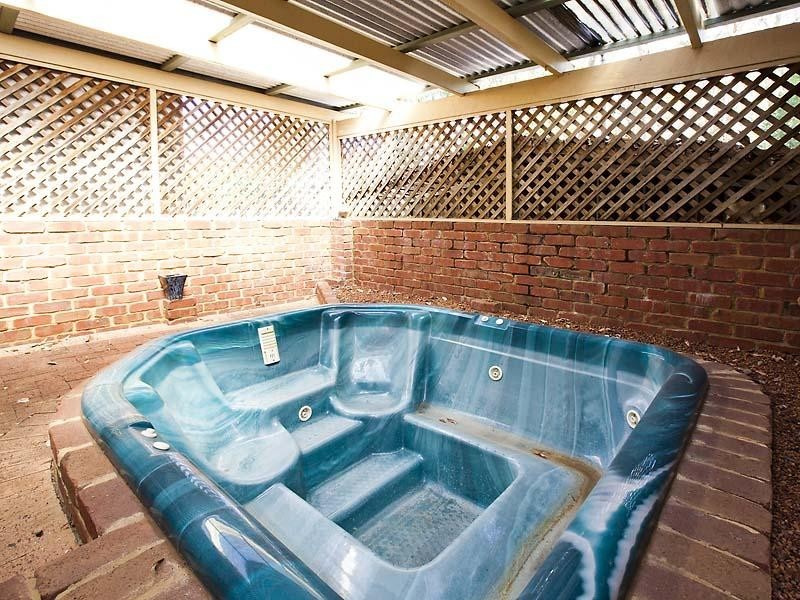 21 Silversmith Street, Wellard WA 6170