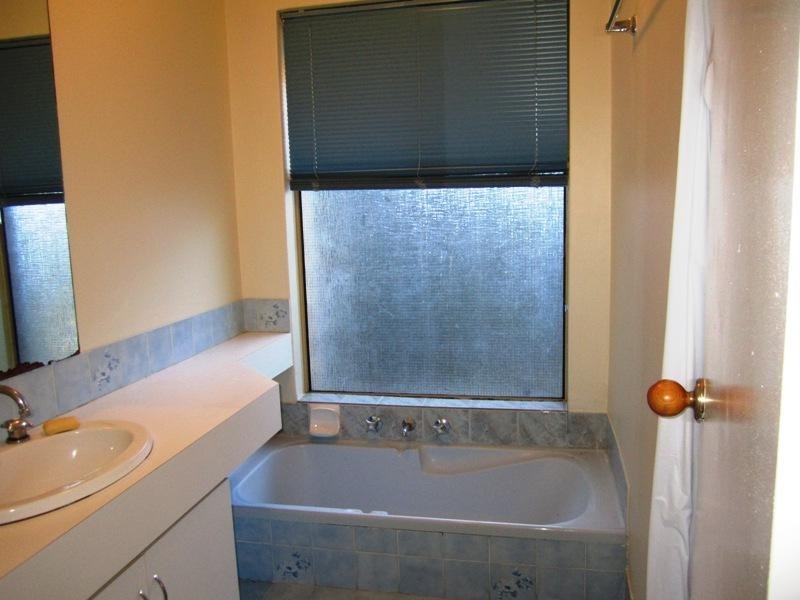 20 Arcaman Place, South Lake WA 6164