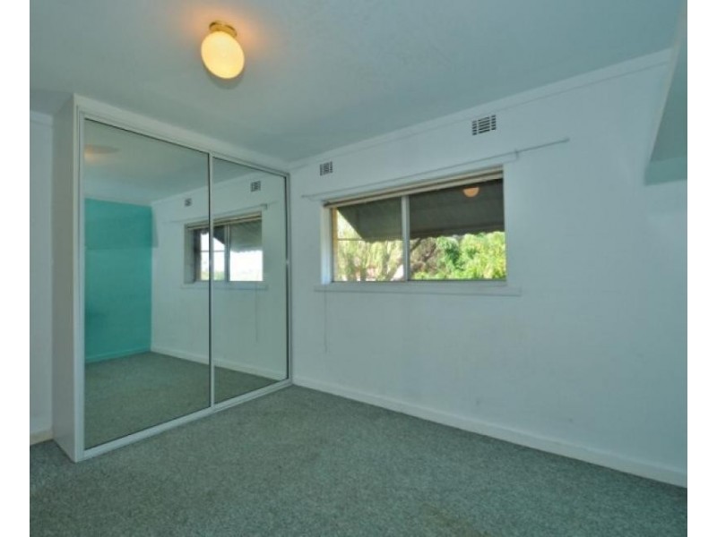 Unit 11/13 Dowling Place, Orelia WA 6167