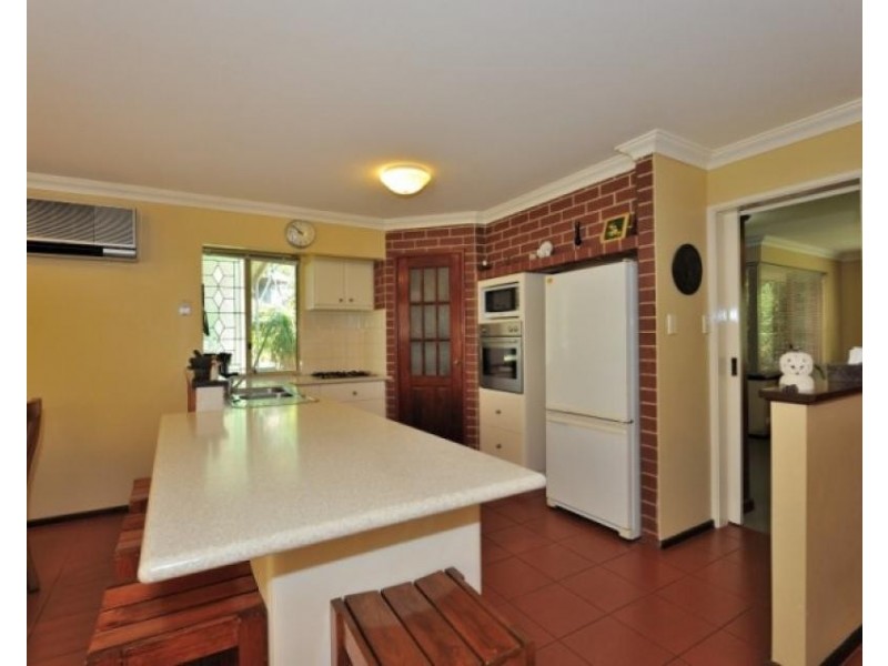 3 Turpin Place, Parmelia WA 6167