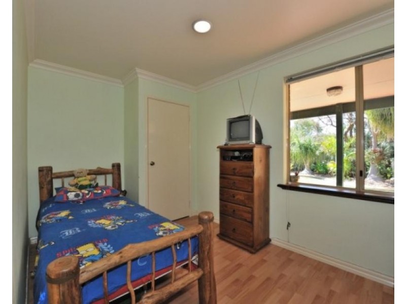 3 Turpin Place, Parmelia WA 6167