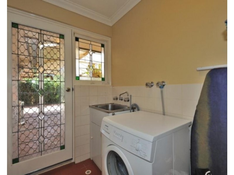 3 Turpin Place, Parmelia WA 6167