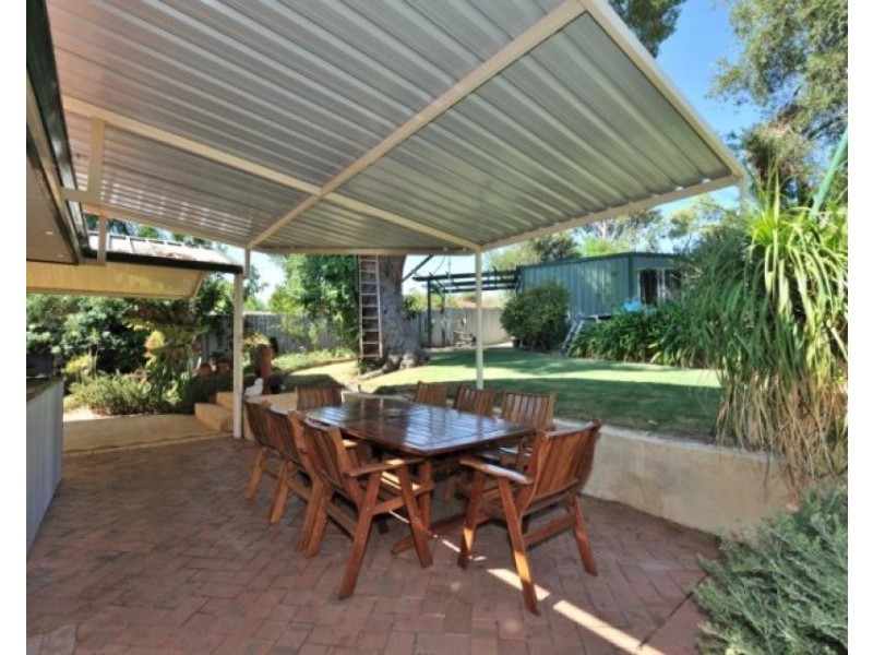 3 Turpin Place, Parmelia WA 6167