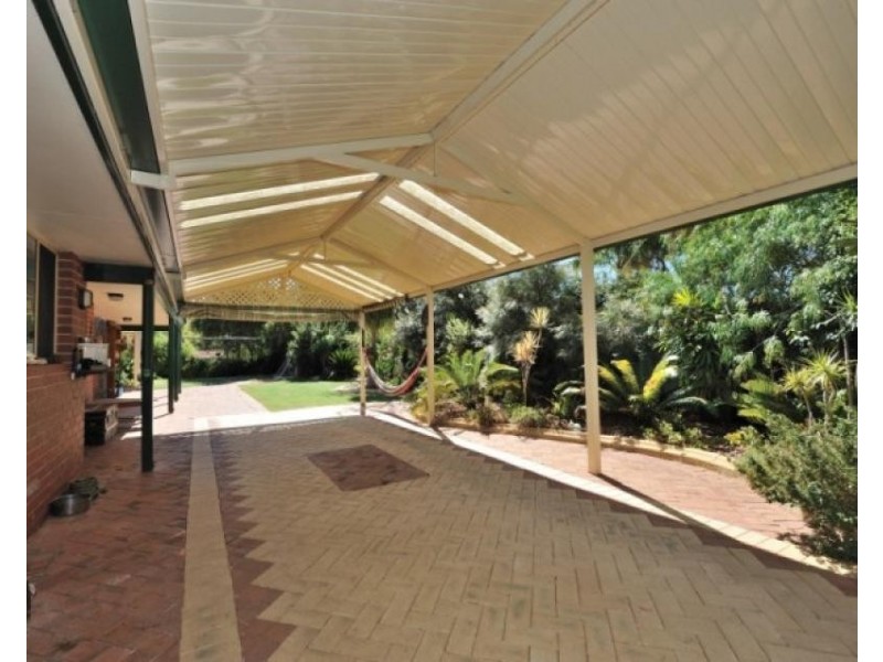 3 Turpin Place, Parmelia WA 6167