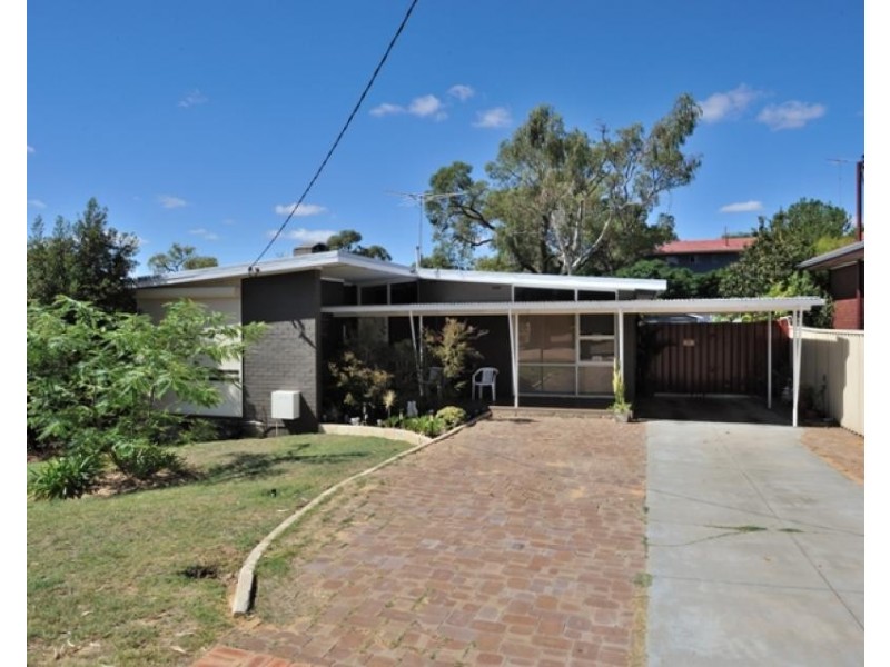 26 Hennessy Avenue, Orelia WA 6167