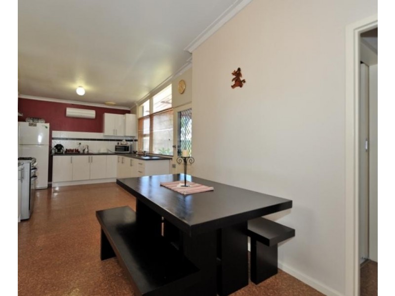 26 Hennessy Avenue, Orelia WA 6167