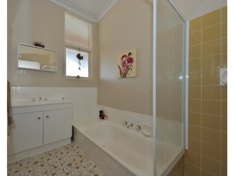 26 Hennessy Avenue, Orelia WA 6167