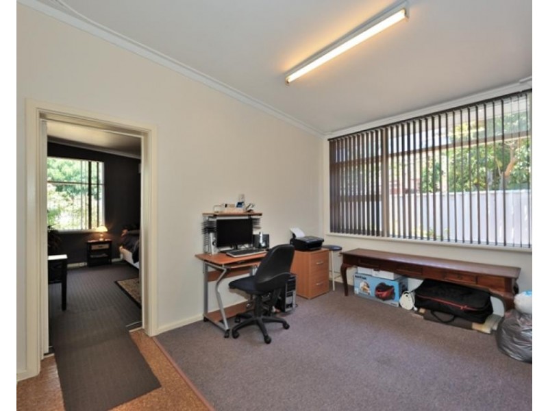 26 Hennessy Avenue, Orelia WA 6167