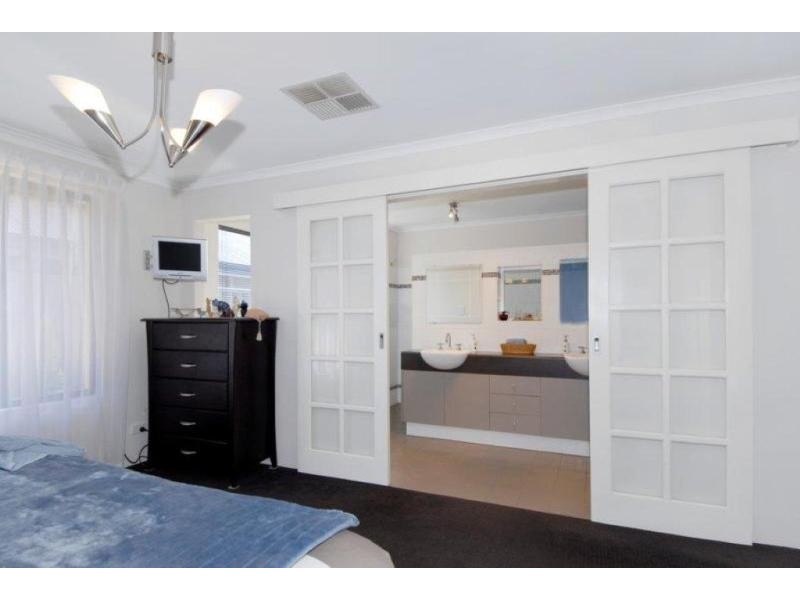 37 Rivergums Boulevard, Baldivis WA 6171