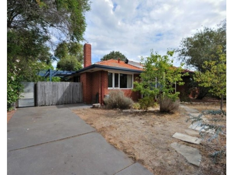 21 Langridge Crescent, Orelia WA 6167