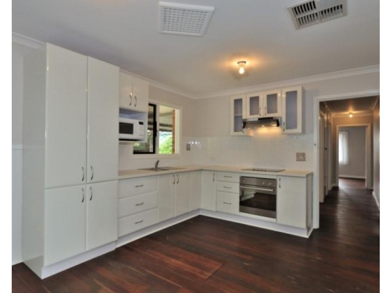 21 Langridge Crescent, Orelia WA 6167