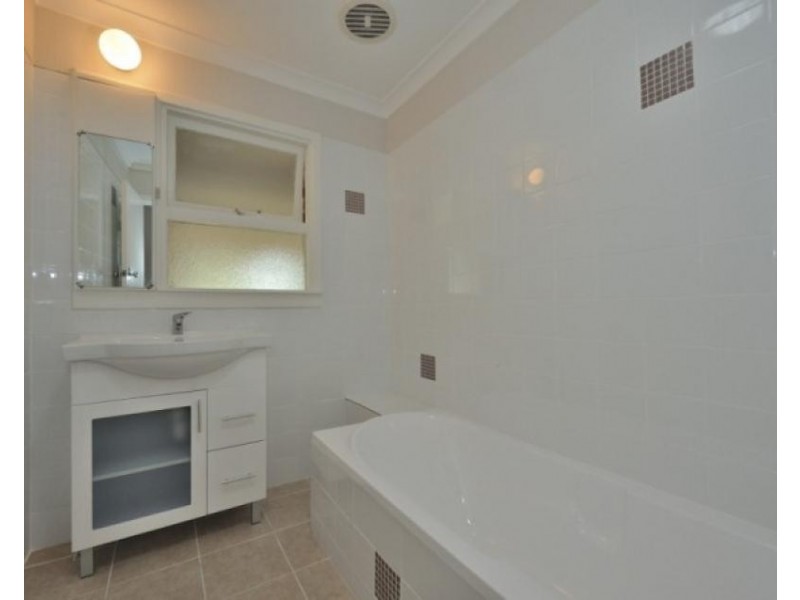 21 Langridge Crescent, Orelia WA 6167