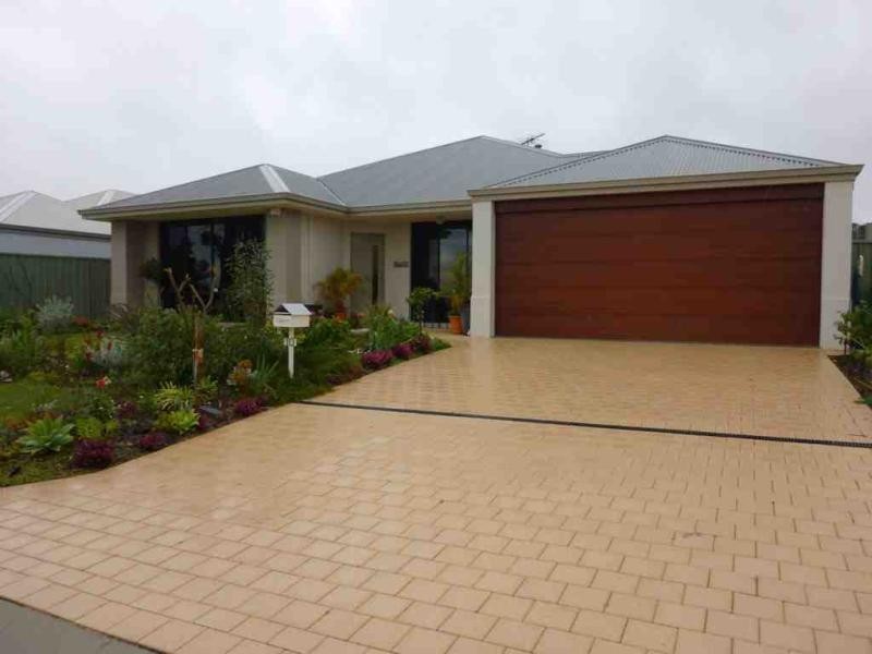 10 Eton Court, Parmelia WA 6167