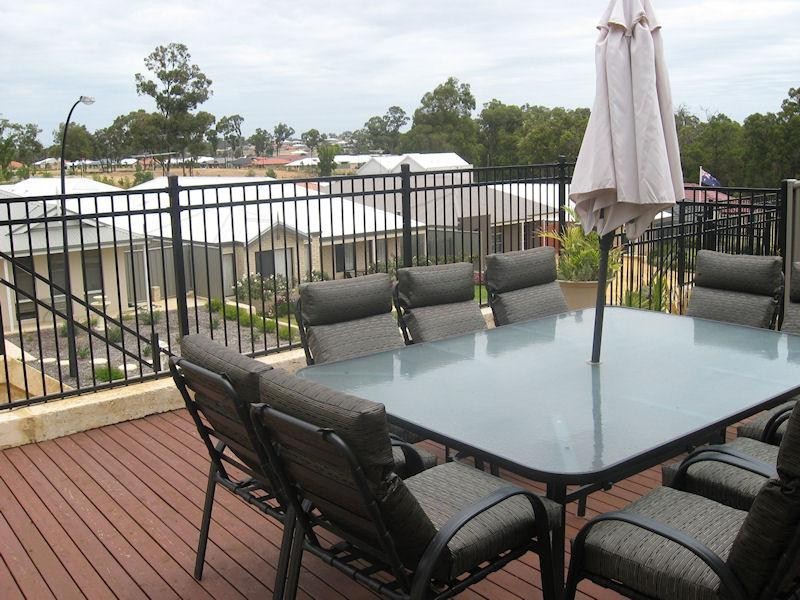 17 Wallingford Crescent, Wellard WA 6170