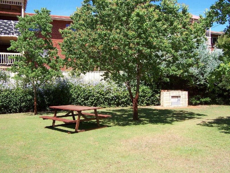 Unit 12/4 Canham Way, Orelia WA 6167