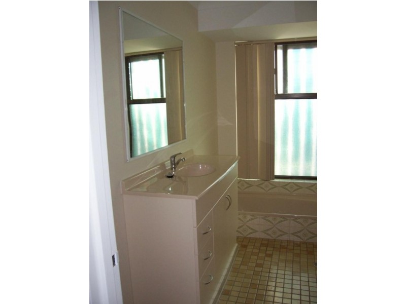 56 Unnaro Street, Hillman WA 6168