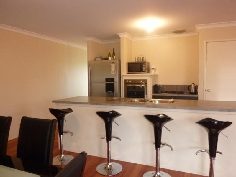 11 Surbiton Approach, Wellard WA 6170