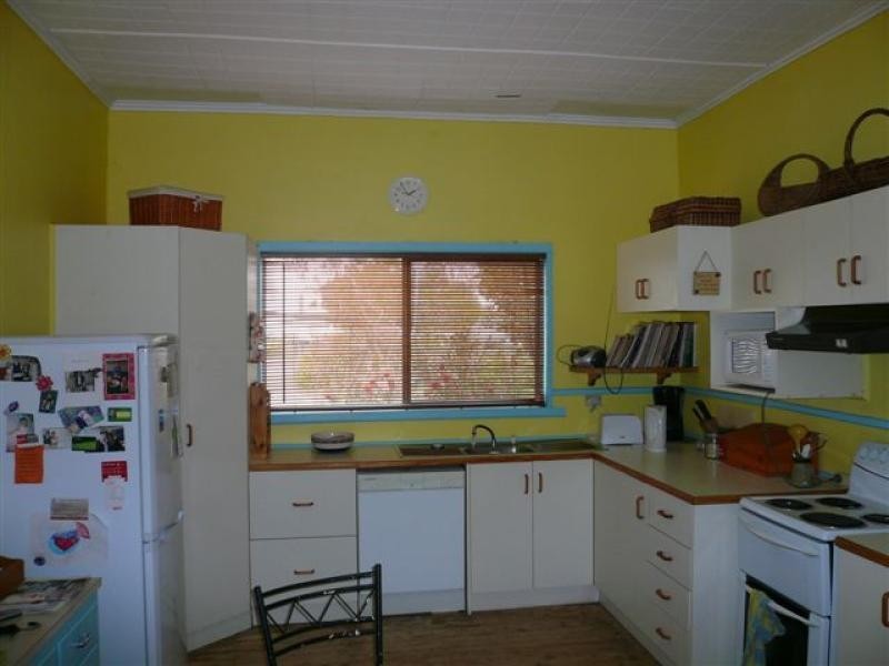 11 Shank St, Warracknabeal VIC 3393