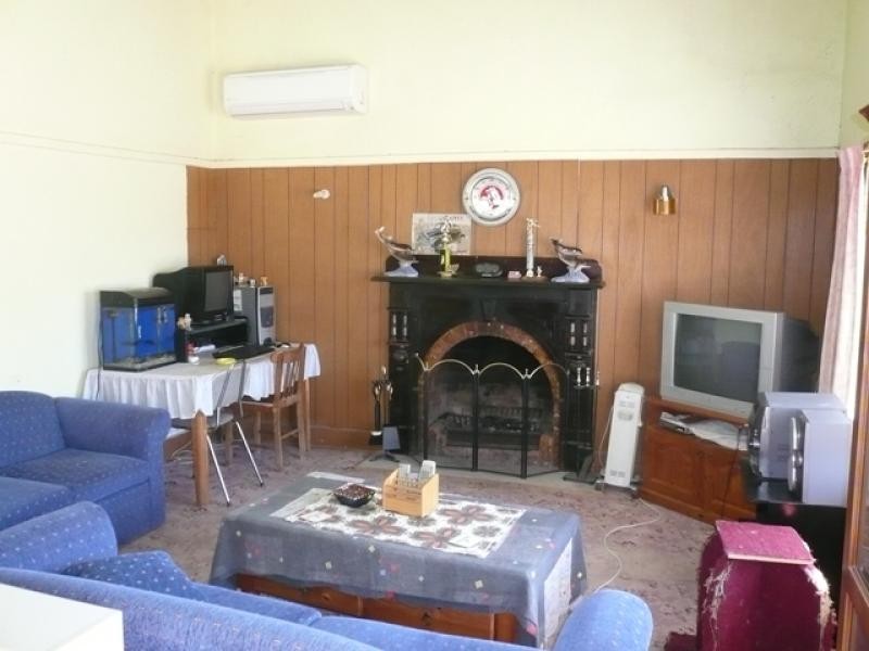 70 Church St, Minyip VIC 3392