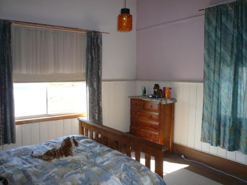 70 Church St, Minyip VIC 3392