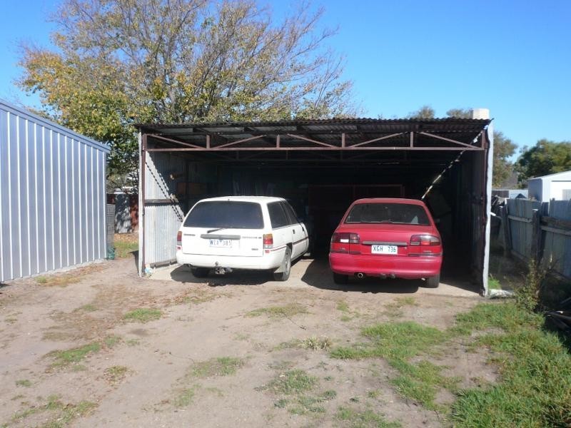 70 Church St, Minyip VIC 3392