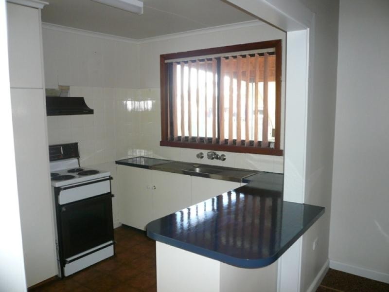 13 Wood St, Warracknabeal VIC 3393