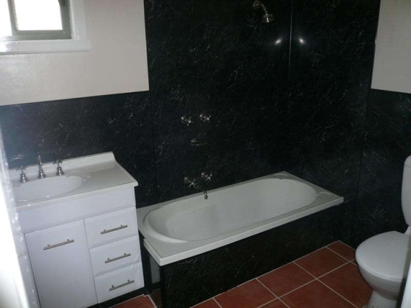 13 Wood St, Warracknabeal VIC 3393