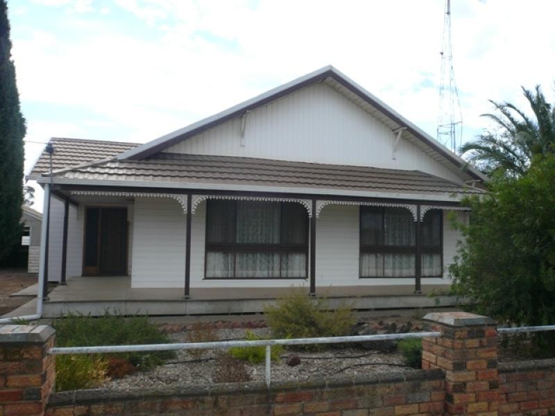28 Strachan St, Hopetoun VIC 3396