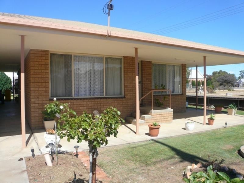 1 Dingwell St, Beulah VIC 3395