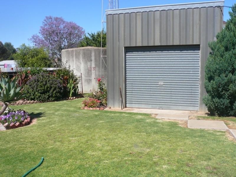1 Dingwell St, Beulah VIC 3395