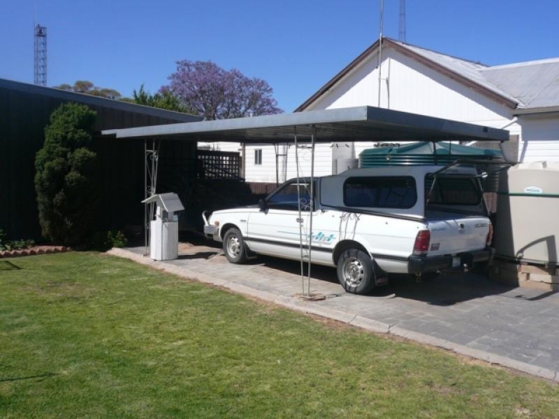 1 Dingwell St, Beulah VIC 3395