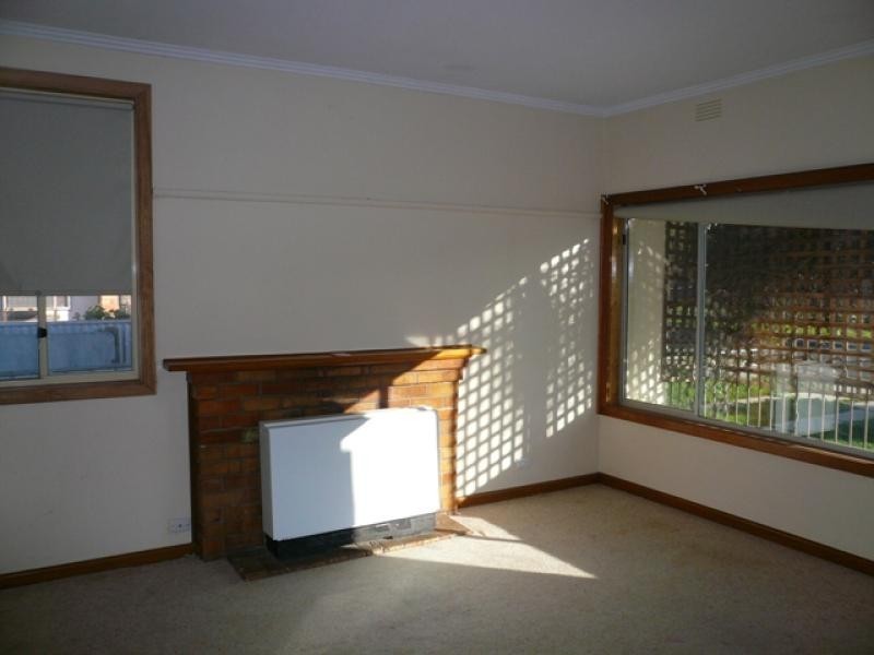 7 Watson St, Warracknabeal VIC 3393