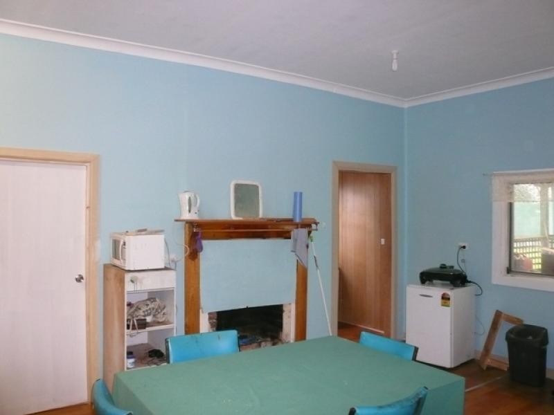 10 Molyneaux St, Warracknabeal VIC 3393