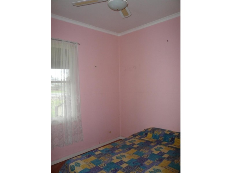 10 Molyneaux St, Warracknabeal VIC 3393