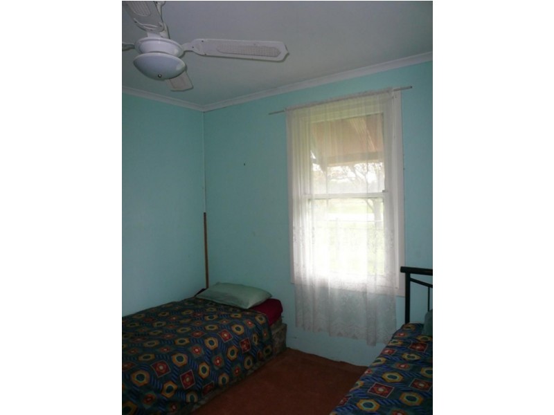 10 Molyneaux St, Warracknabeal VIC 3393